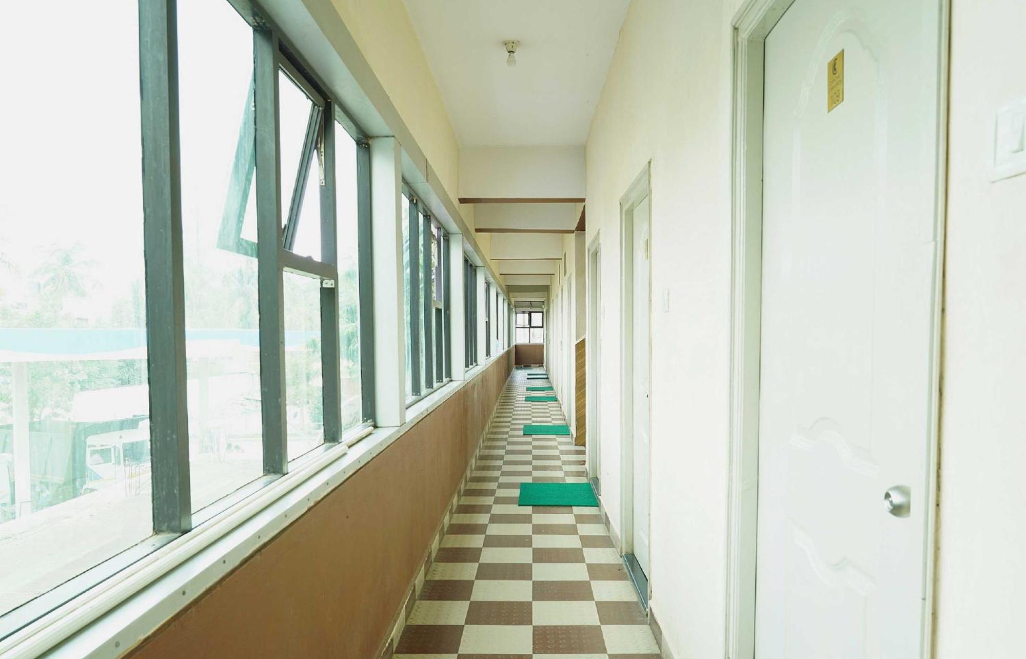 Oyo Chinthu Comforts Tumkur Extérieur photo